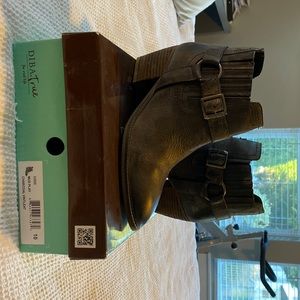 Diba True mud play charcoal Vintleat worn twice